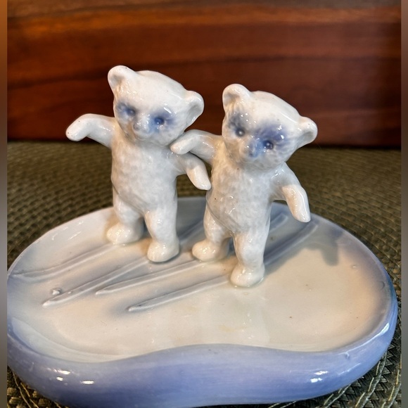 Antique German Porcelain Bears Blue & White Trinket Dish Circa Mid to Late 1800s - Picture 1 of 11